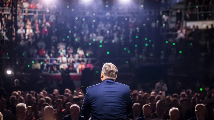 Orbán Viktor bedurrantotta a vasárnap estét