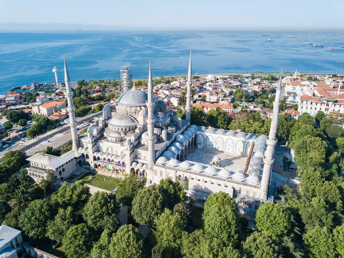 Az isztambuli Kék mecset madártávlatból. 