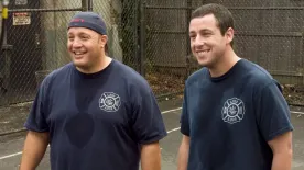 Mi a pokol? Kevin James felismerhetetlen! Így néz ki most az Adam Sandler filmek sztárja – Fotó