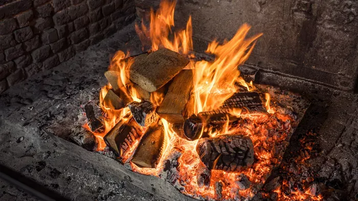 Kigyulladt egy ház Csengelén