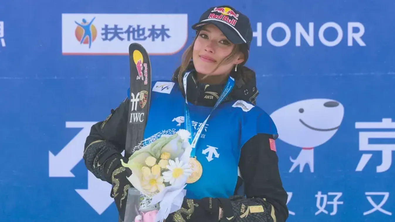 Szuperszexi bikiniben hódít a téli olimpia ledögösebb versenyzője