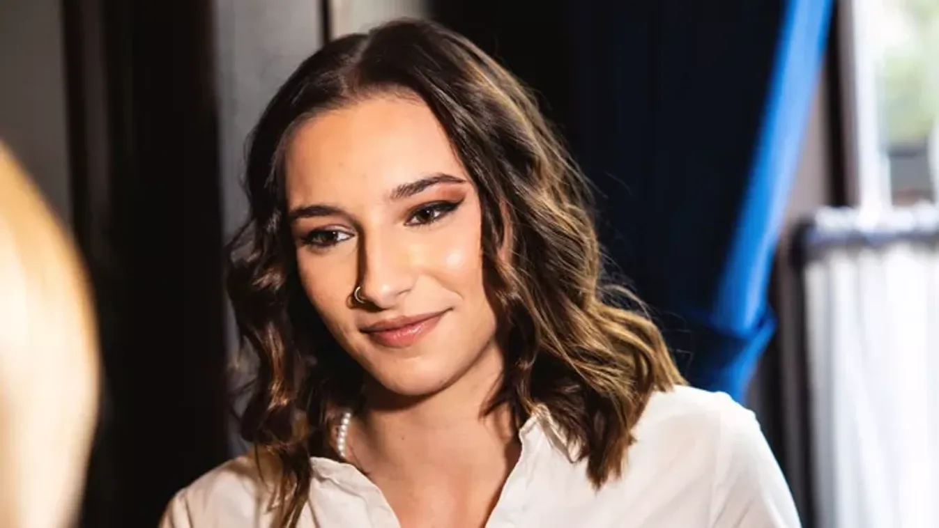 Tarolnak a Megasztár felfedezettjének dalai: Tóth Abigél egyre sikeresebb