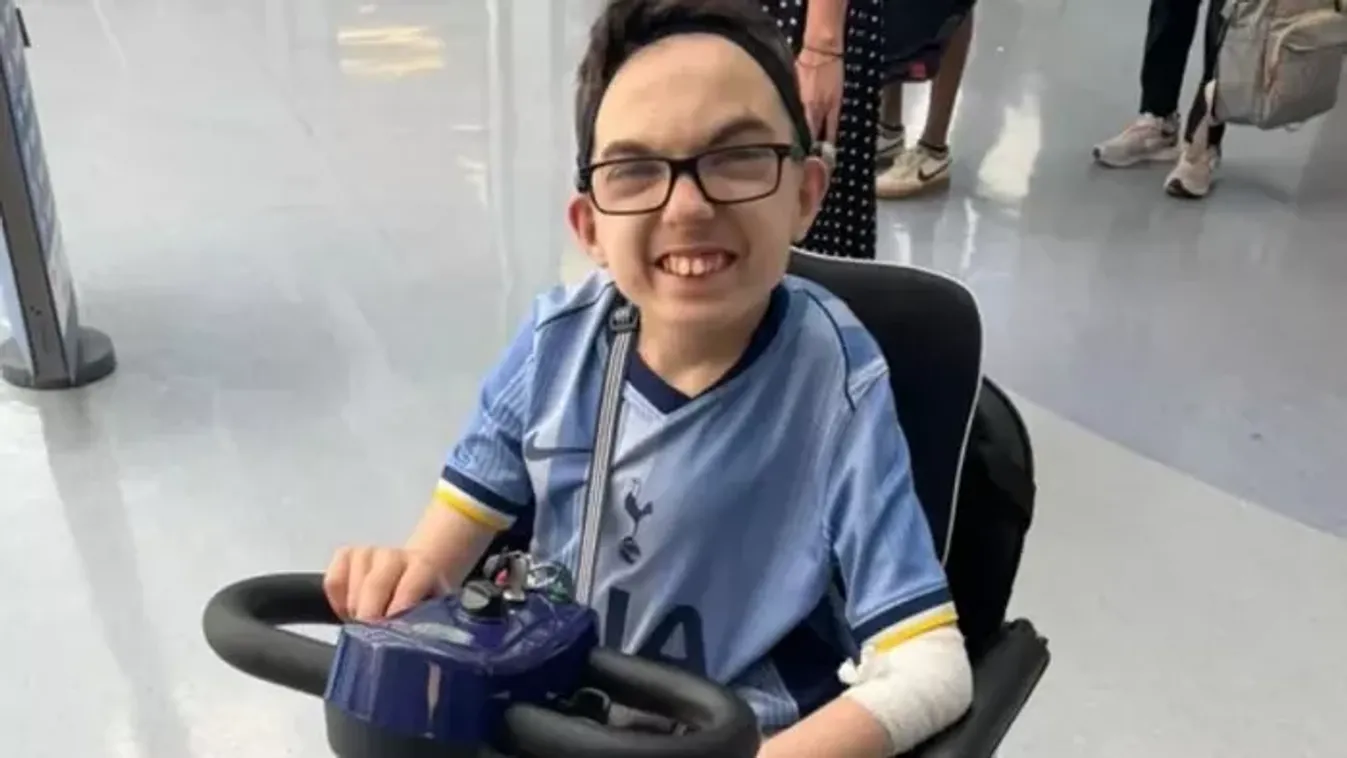 "A 15 éves fiunknak műtétre van szüksége, különben lassú, fájdalmas halál vár rá"