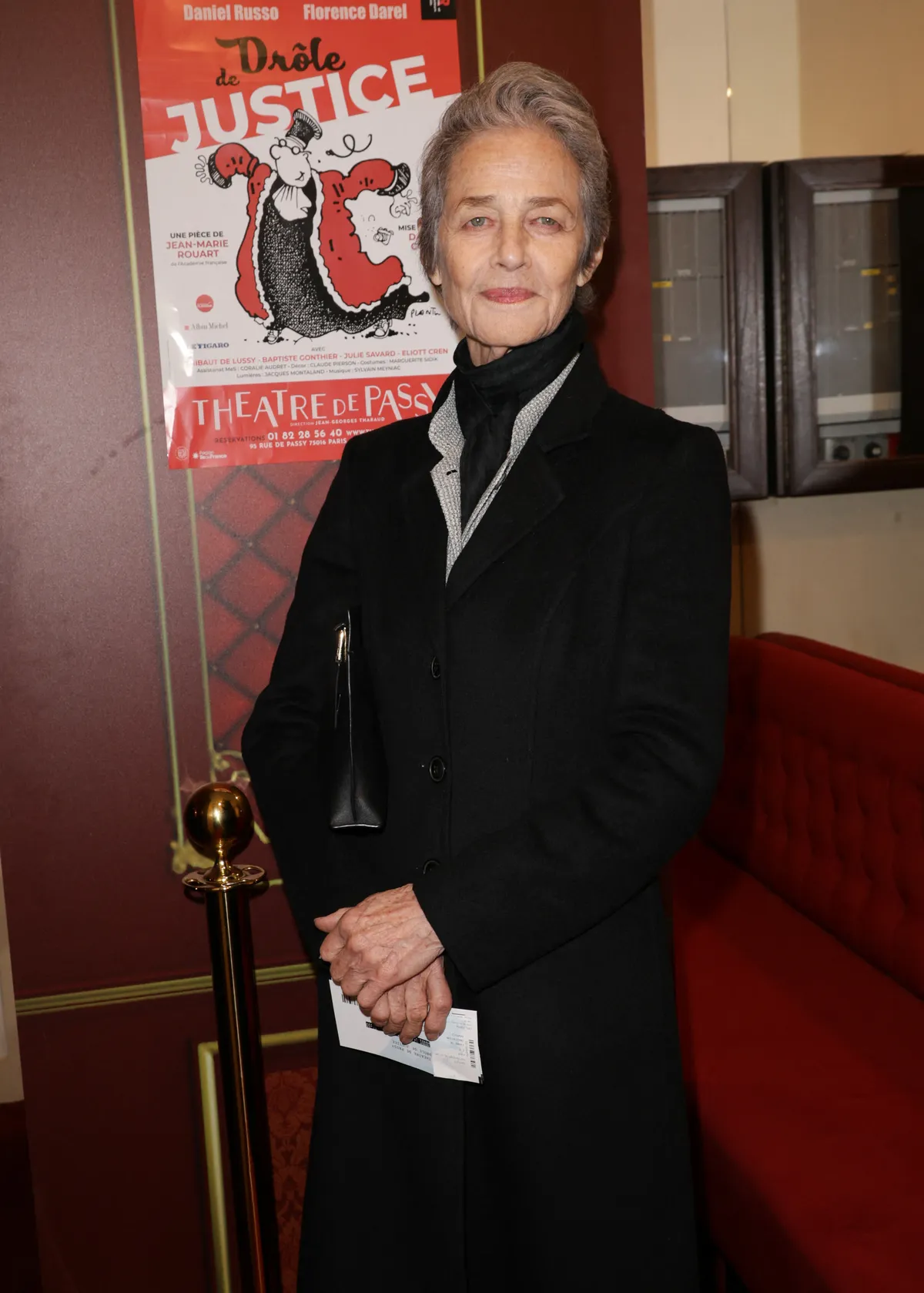 Charlotte Rampling, Semi-exclusif - Générale de la pièce "Drôle de justice" au théâtre de Passy à Paris