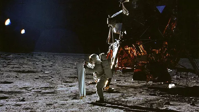 Így tűntek el a NASA felvételei a holdra szállásról