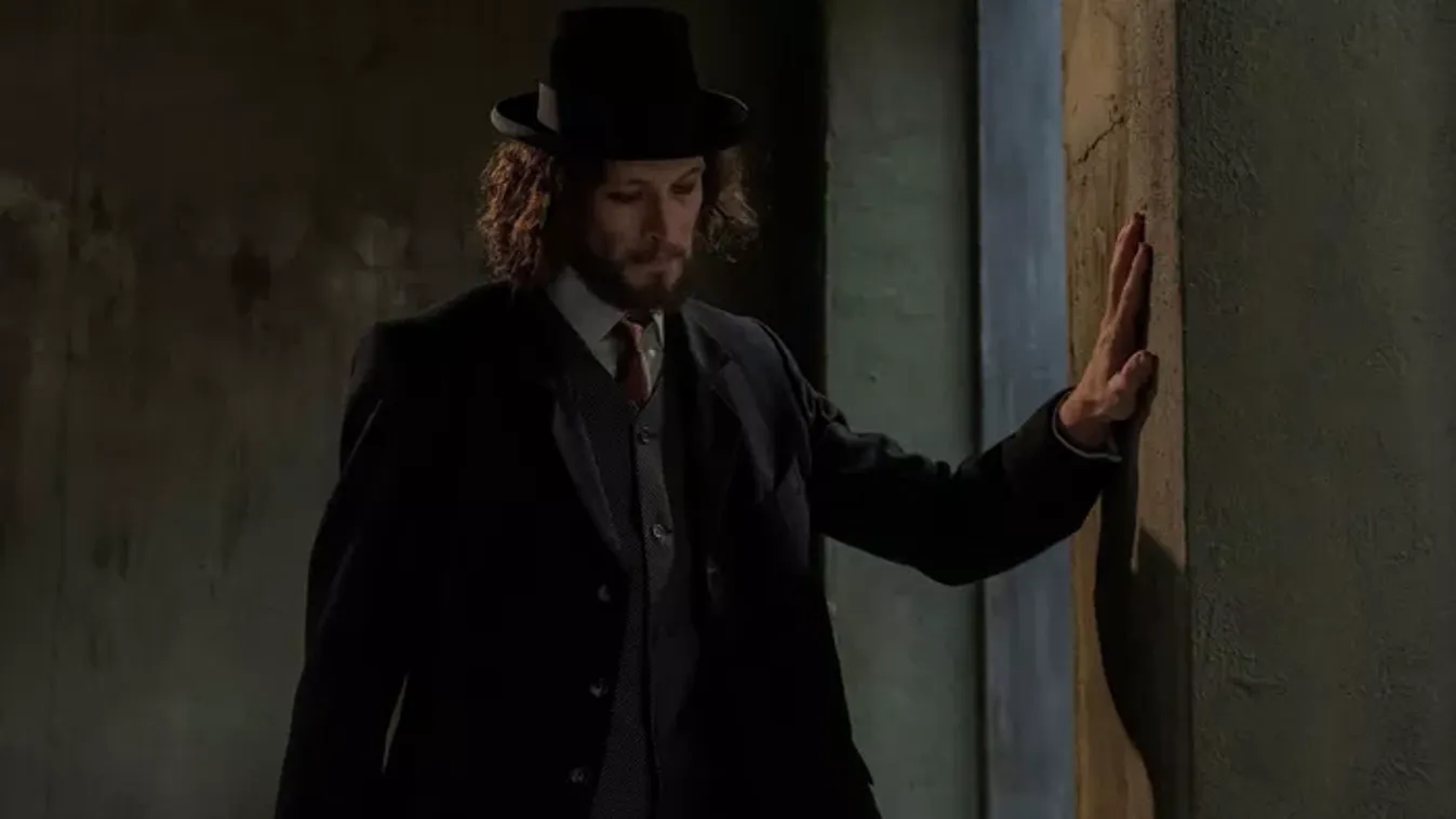 Tivornya a végzet peremén: Novemberben mozikba kerül az Úri muri, megazisten!