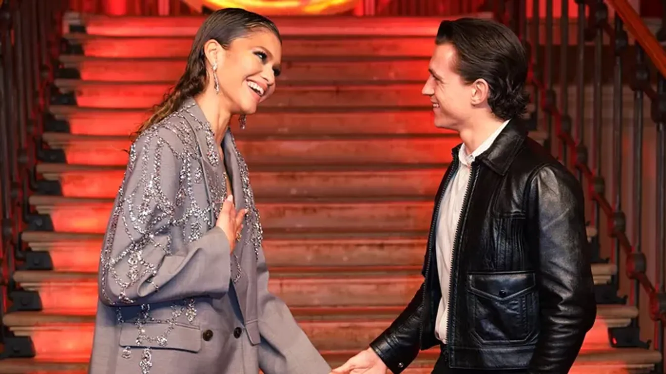 Karikagyűrűt villantott Zendaya! Titokban összeházasodott Tom Hollanddal?
