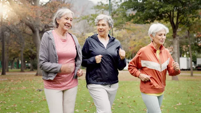 Ennyit kell lépned egy nap, hogy megelőzd a demenciát