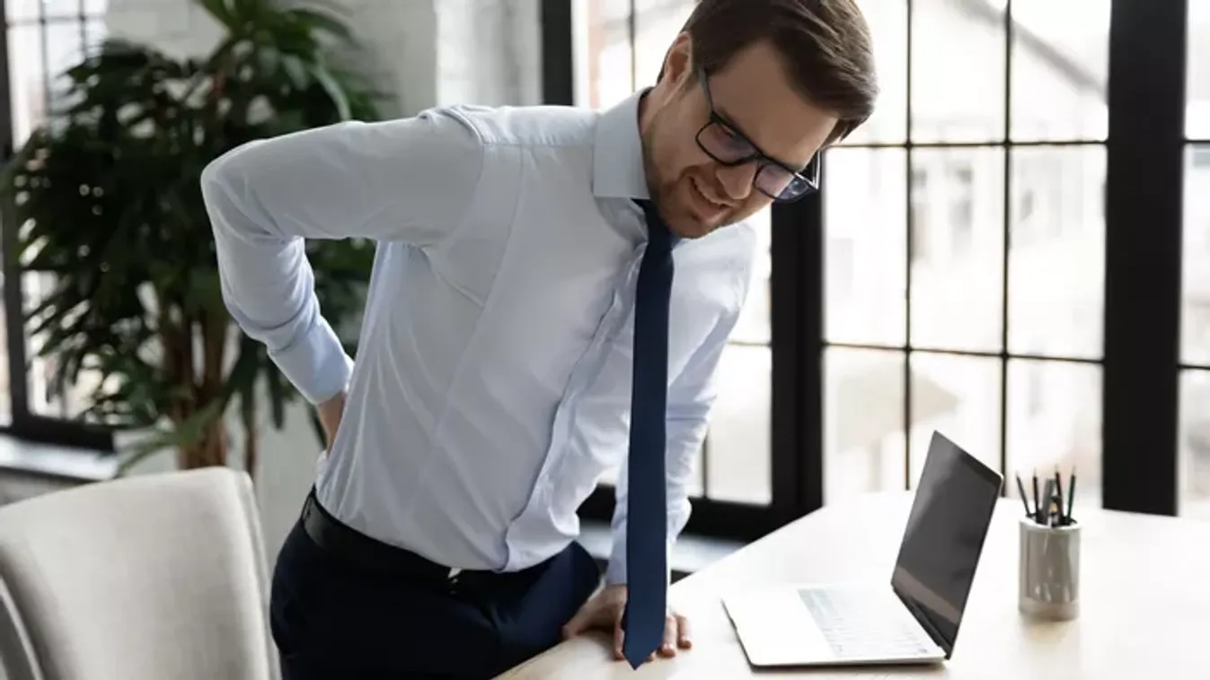 Ezek a hétköznapi szokásaid biztosan tönkreteszik a hátad – szakértők figyelmeztetnek