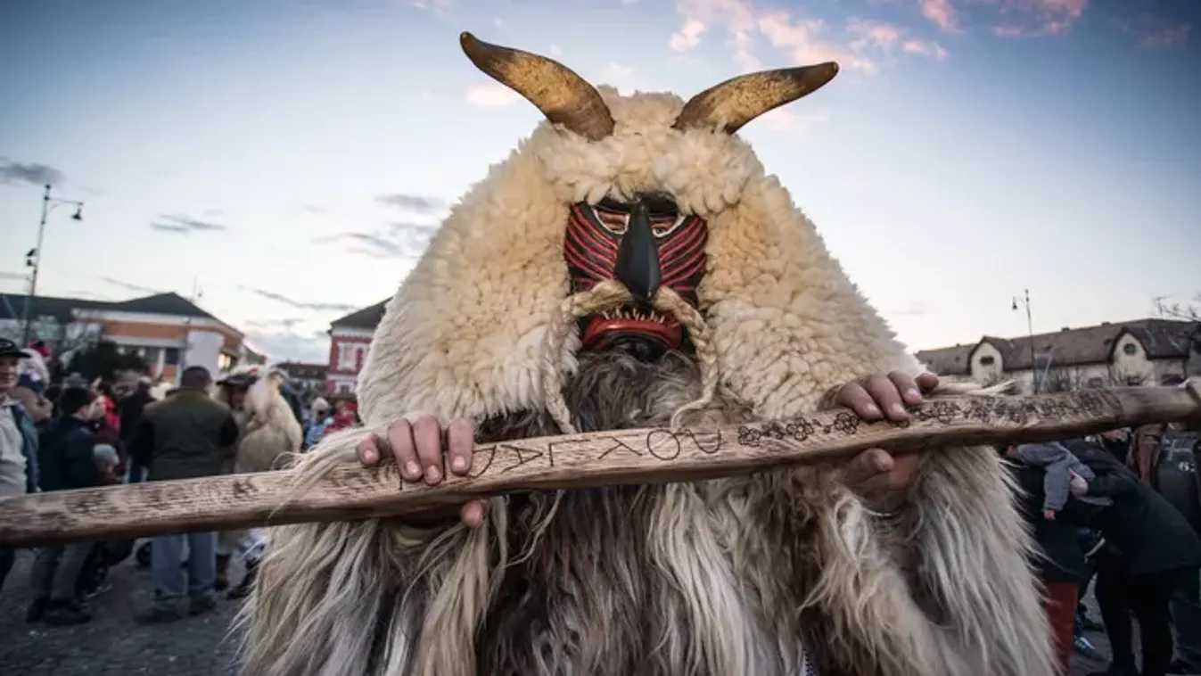 3 ősi pénzbevonzó farsangi szokás, amivel elűzhető a szegénység