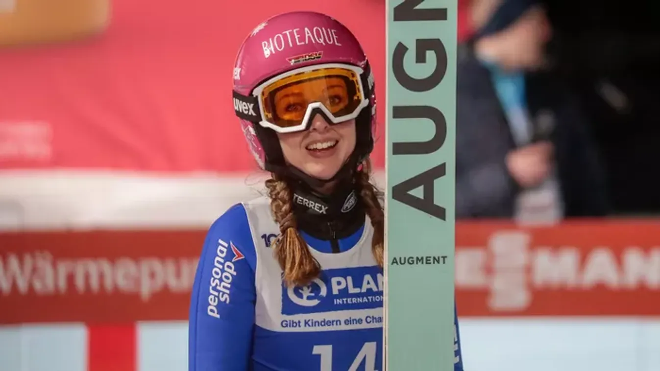 Meztelen fotók készültek a téli olimpia egyik legszebb síugrójáról