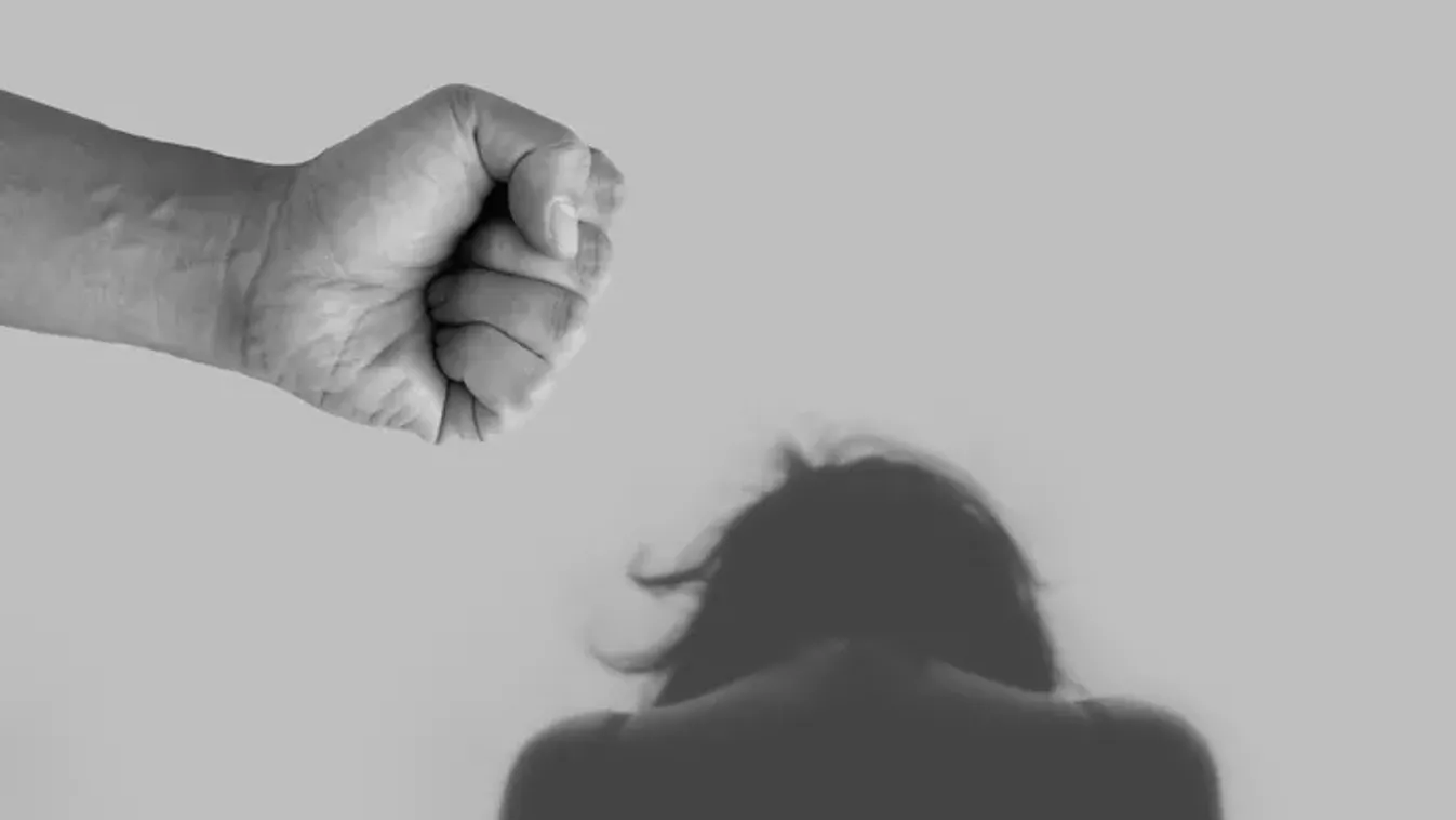 Családi tragédia: gyermekével együtt menekült a bántalmazó férje elől, az apa öngyilkos lett