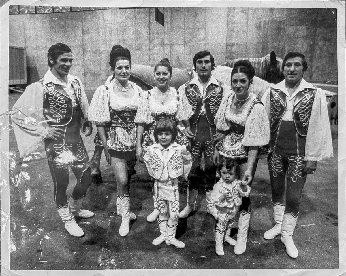 Egy fénykép a régmúltból, a 94 éves Stella néni mindenkit felismert rajta