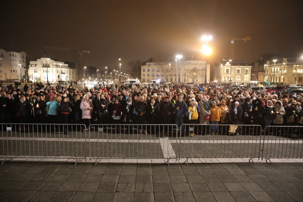 Gyertyagyújtás Fenyő Miklósért