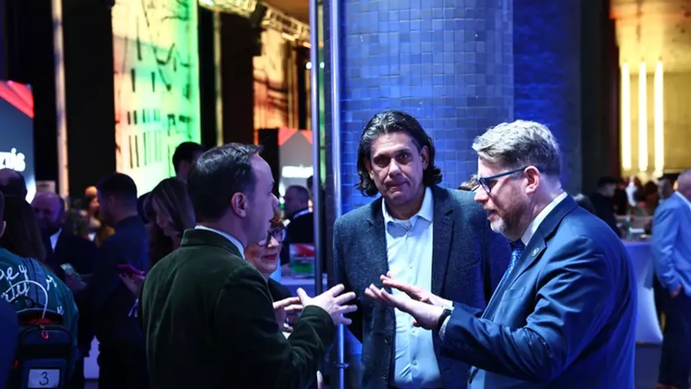 Deutsch Tamás: A magyar kormány ellenáll Brüsszel nyomásának!