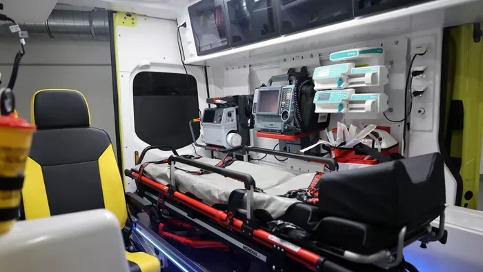 Iszonyat a panelban, mélybe zuhant és meghalt egy fiatal nő