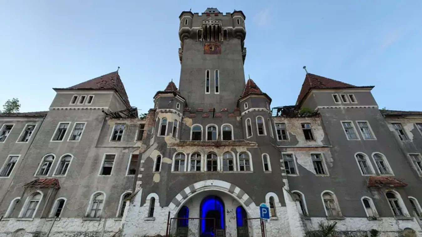 Szellemváros a Bakony alján: a Hajmáskéri tüzérlaktanya olyan hely, amit neked is látnod kell