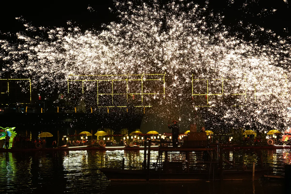 Újabb kínai holdújévi katasztrófa: tűzijáték követelte tizenkét ember életét