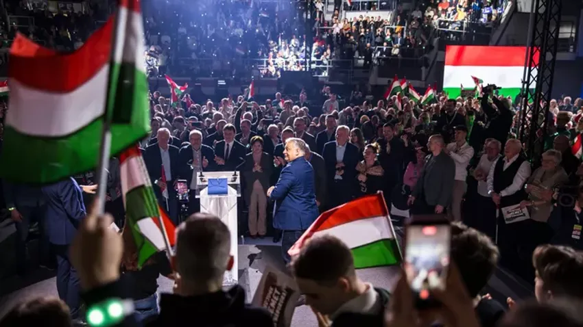 Eddig nem látott fotó került a Háborúellenes Gyűlsről