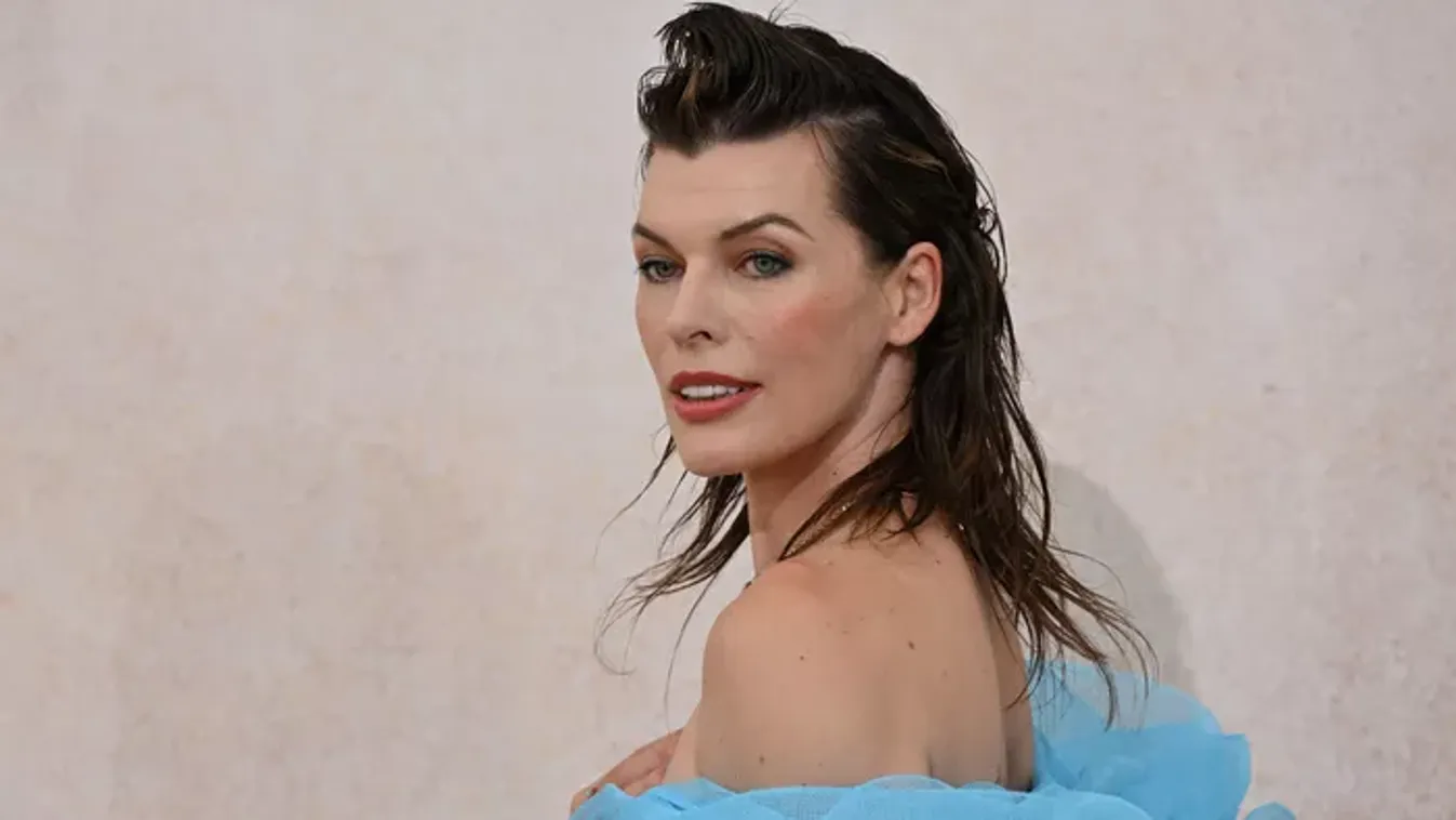Te jó ég: ilyen nagy lett Milla Jovovich lánya!