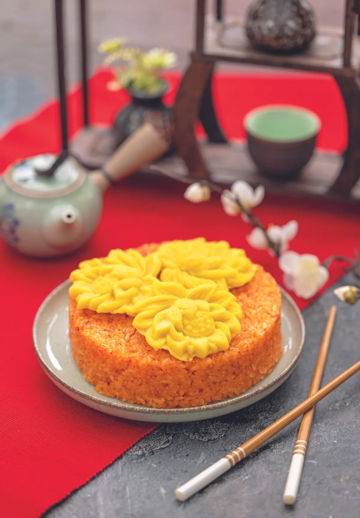 Vietnámi rizsétel hagyományosan tálalva. 