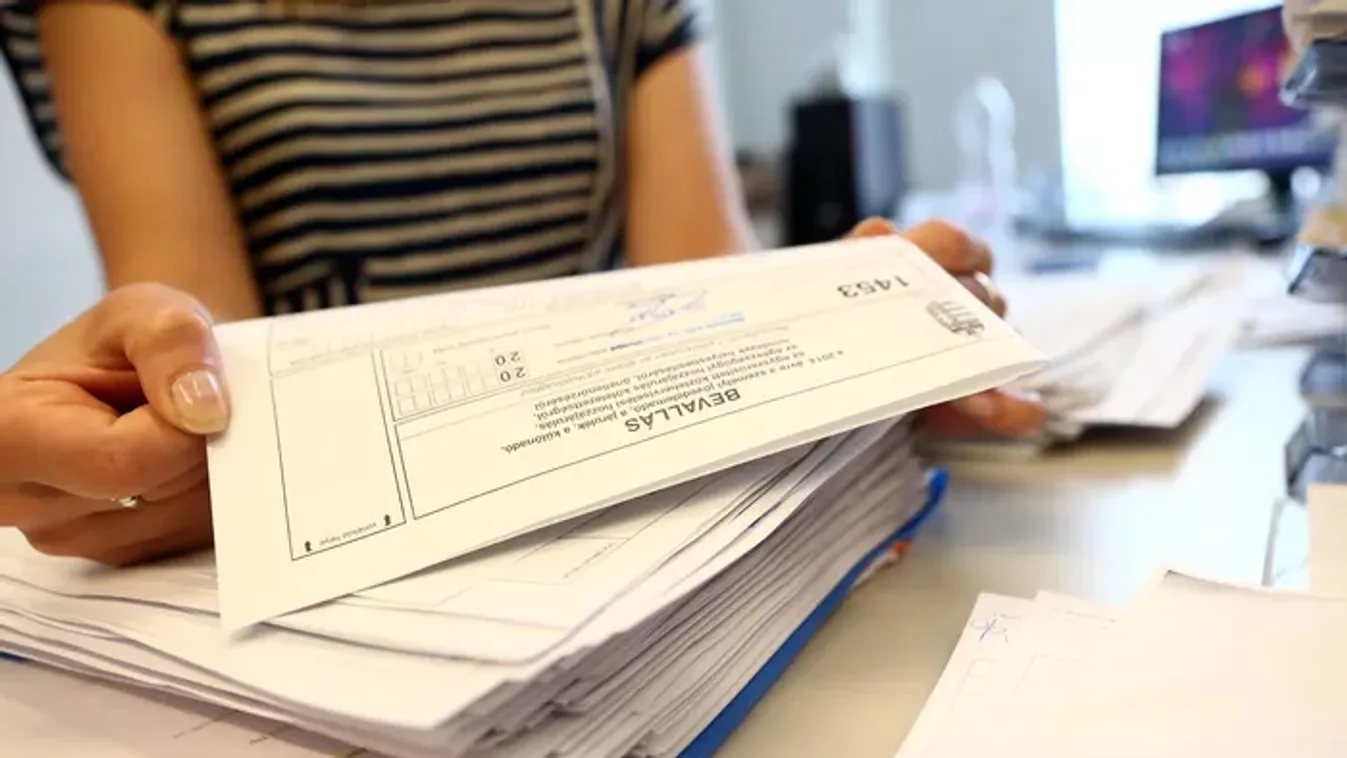 Fontos határidőt jelentettek be: érkeznek az igazolások az szja-bevalláshoz