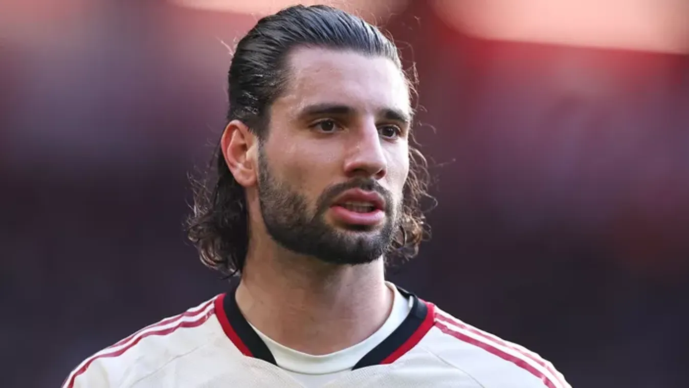 Szoboszlai Dominikot magához hívatta Arne Slot, majd jött a dráma