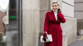 Unalmas a szürke és öregít a fekete? Mutatjuk a legstílusosabb karcsúsító kabátokat tavaszra