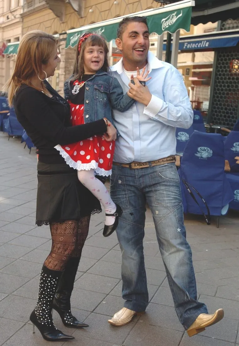 Gáspár Győzőt és családját a 2000.es évek első felében ismerte meg az ország. 