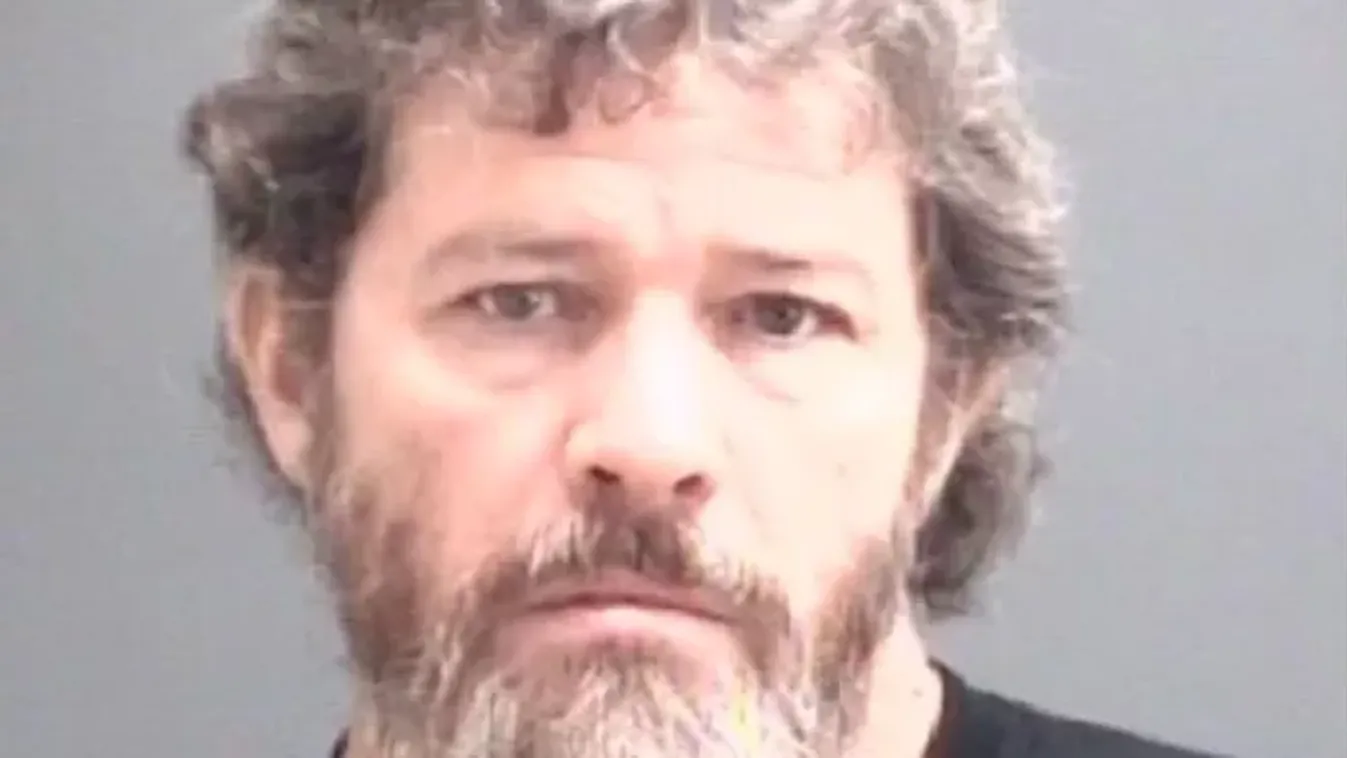 Több mint 100 évre ítélték a gyerekgyilkos apát: rémisztő, ki segített neki