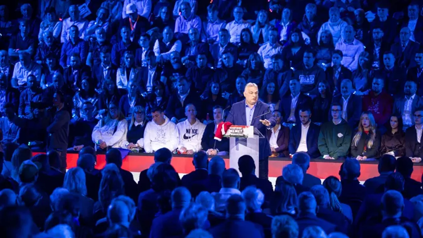 Deák Dániel: Orbán Viktor egy esztergomi arénát töltött meg