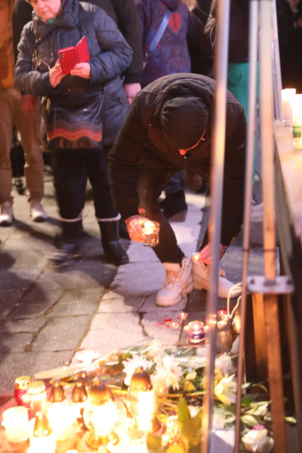 Gyertyagyújtás Fenyő Miklósért