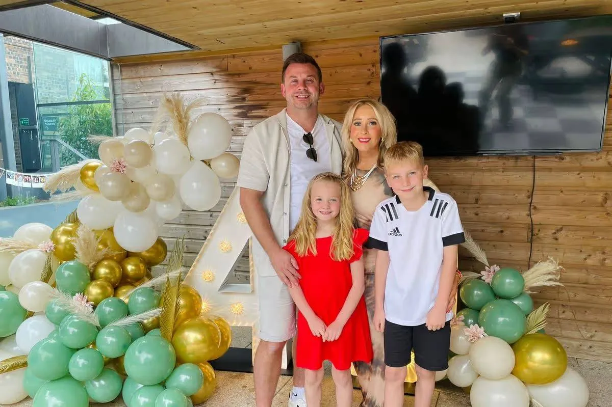 A tanárnő családja körében