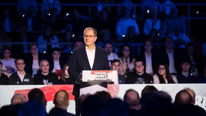 "Magyarország a béke oldalán áll és ott is marad!" – Dankó Béla a békéscsabai Háborúellenes Gyűlésen