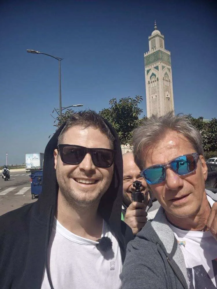 Bochkor Gábor és Háder György a marokkói sivatag közepéről jelentkezte be csütörtök reggel