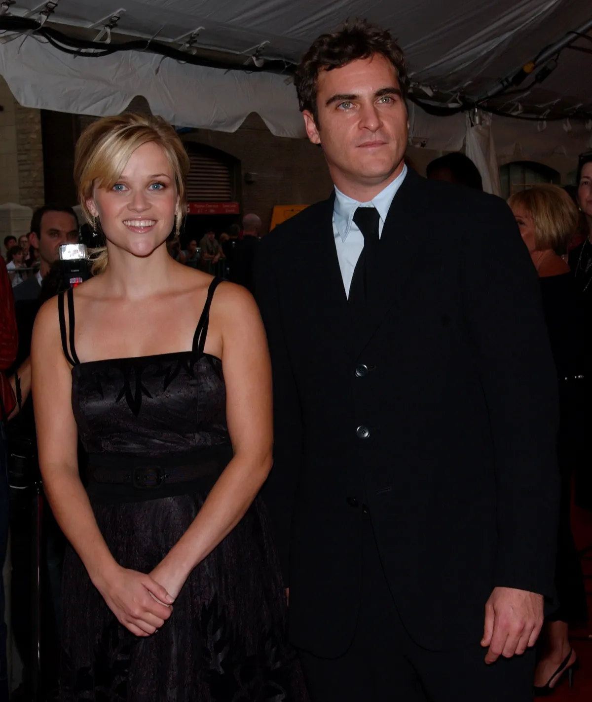 Reese Witherspoon és Joaquin Phoenix A nyughatatlan premierjén.