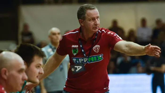 Vezetés közben lett rosszul a szegediek legendája