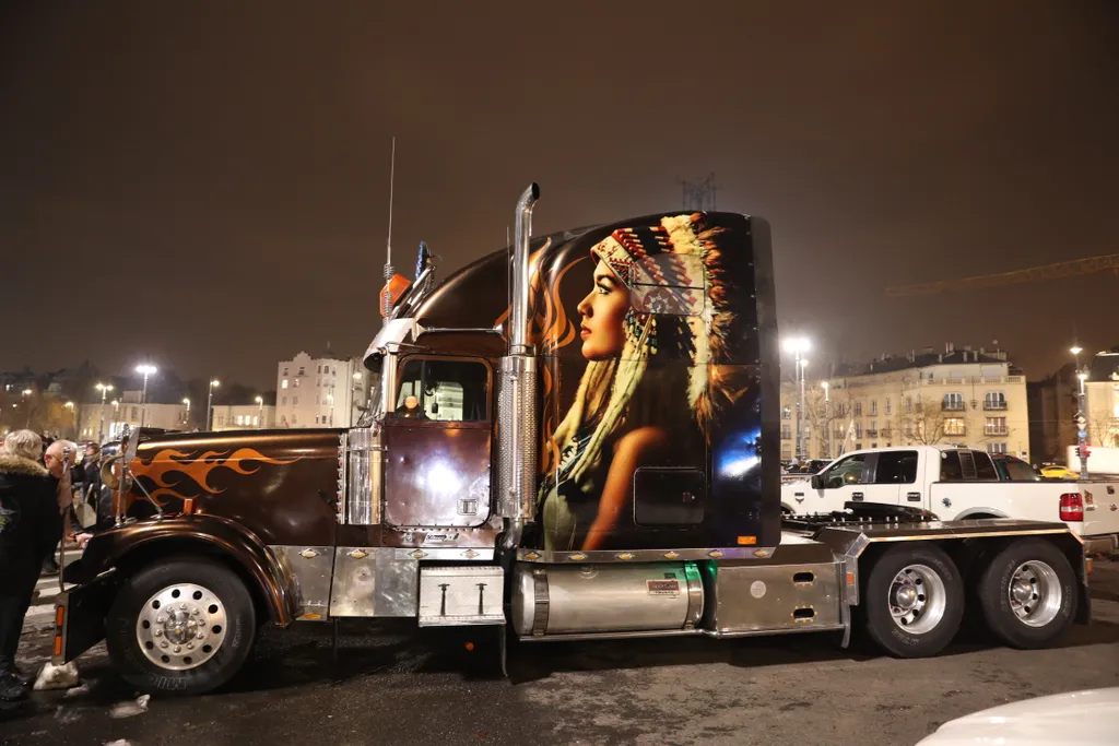 Gyertyagyújtás Fenyő Miklósért