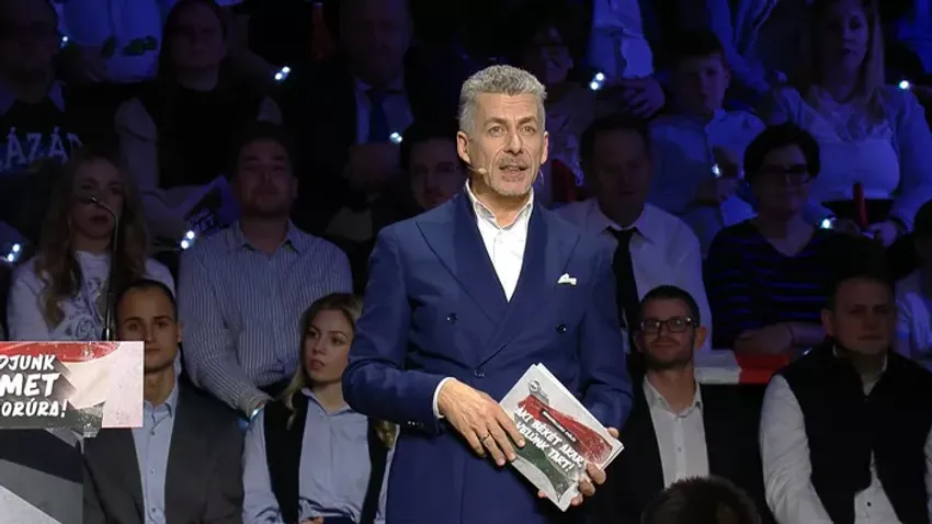 "Tuti fénymásoló volt a jele az oviban" - Magyar Péter megint megkapta a magáét Rákay Philiptől