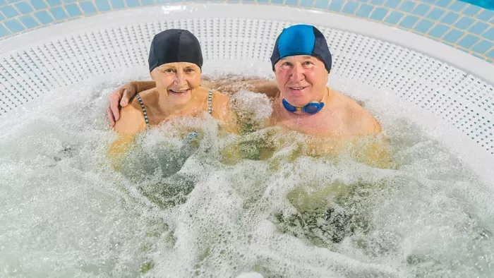 Így hat a termálvíz az idősekre: előnyök és hátrányok