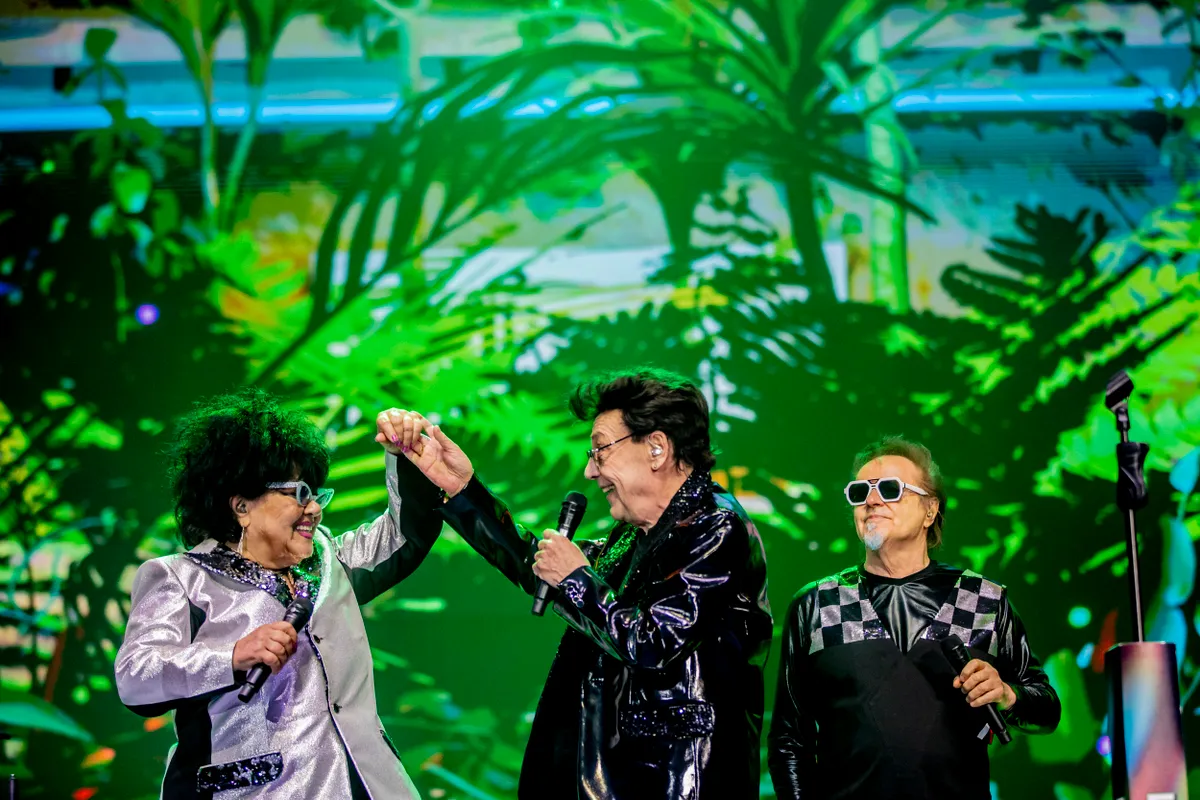 Fenyő Miklóstól búcsúzik Novai Gábor.