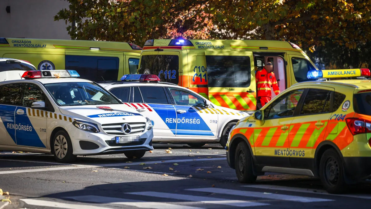 Illusztrációs képek
mentő mentőautó rendőr rendőrautó