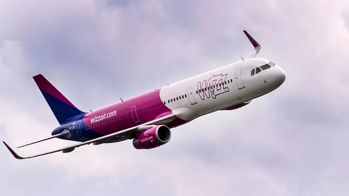 Vadászgépeket riasztottak a Wizzair járatához