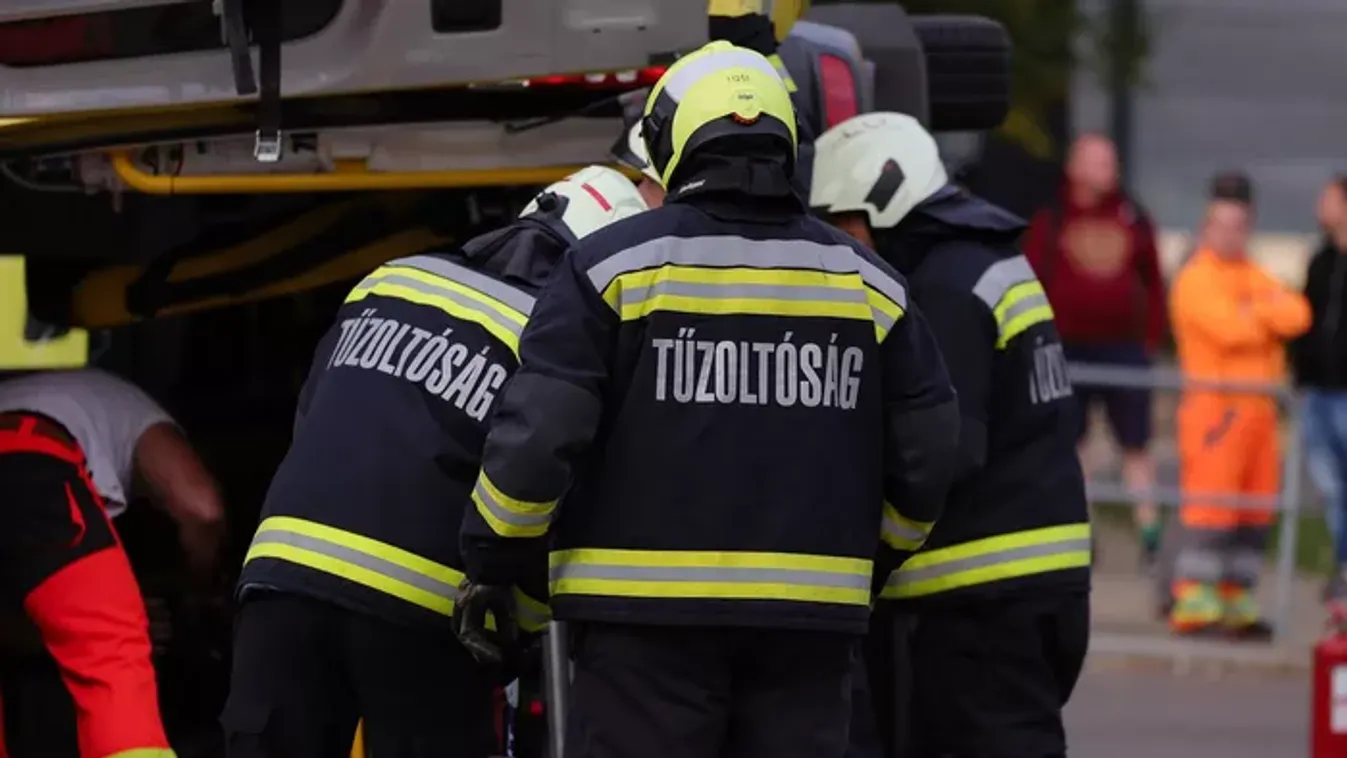 Most jött: szirénáktól hangos Budapest, nagy erőkkel folyik a mentés