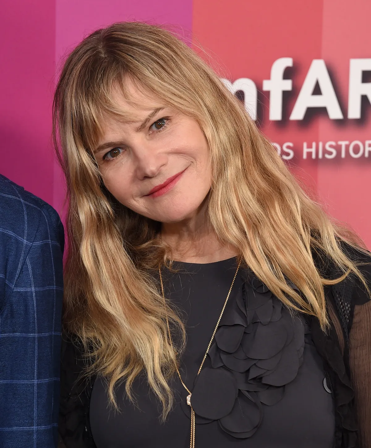 Jennifer Jason Leigh színésznő portréja.