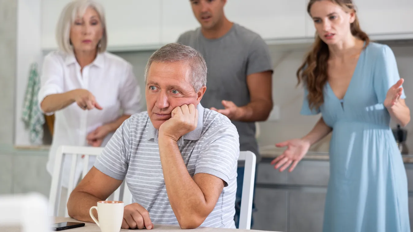Gyorsítják az öregedési folyamatát a nagypapával veszekedő rokonok.