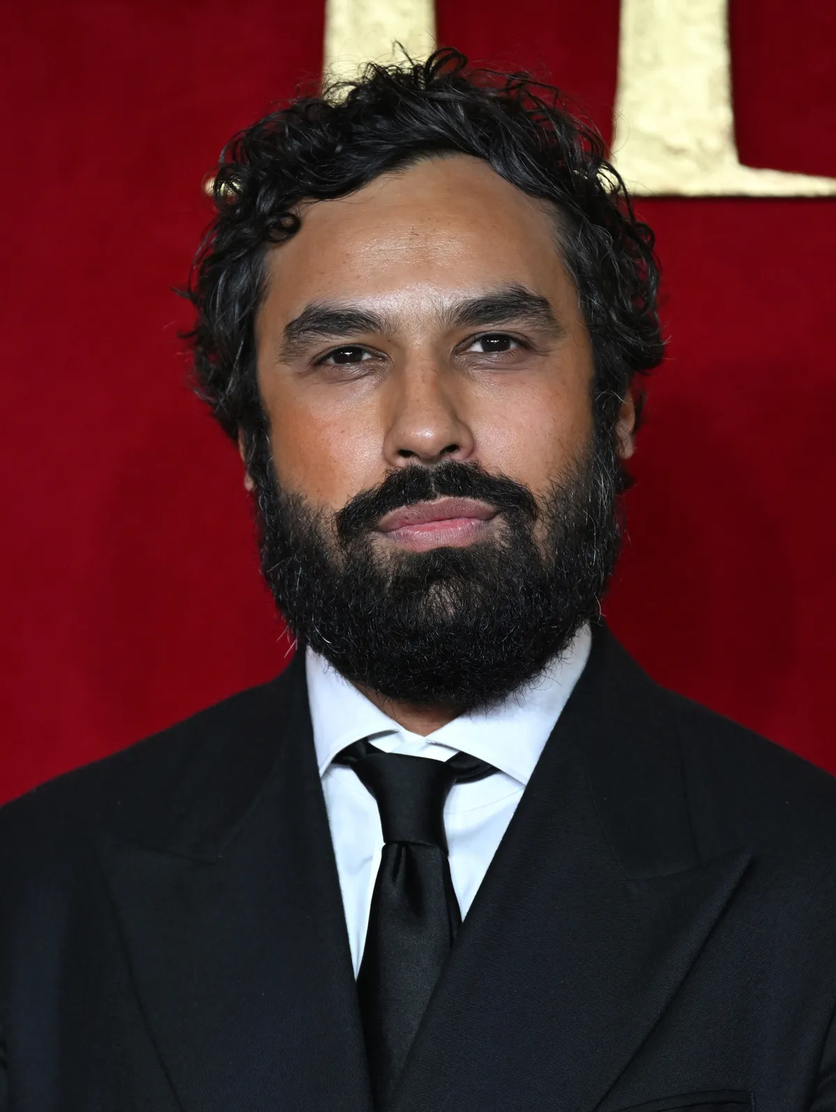 Agymenők Raj Koothrappali-ja 'maszkos igazságosztóként' tekint magára