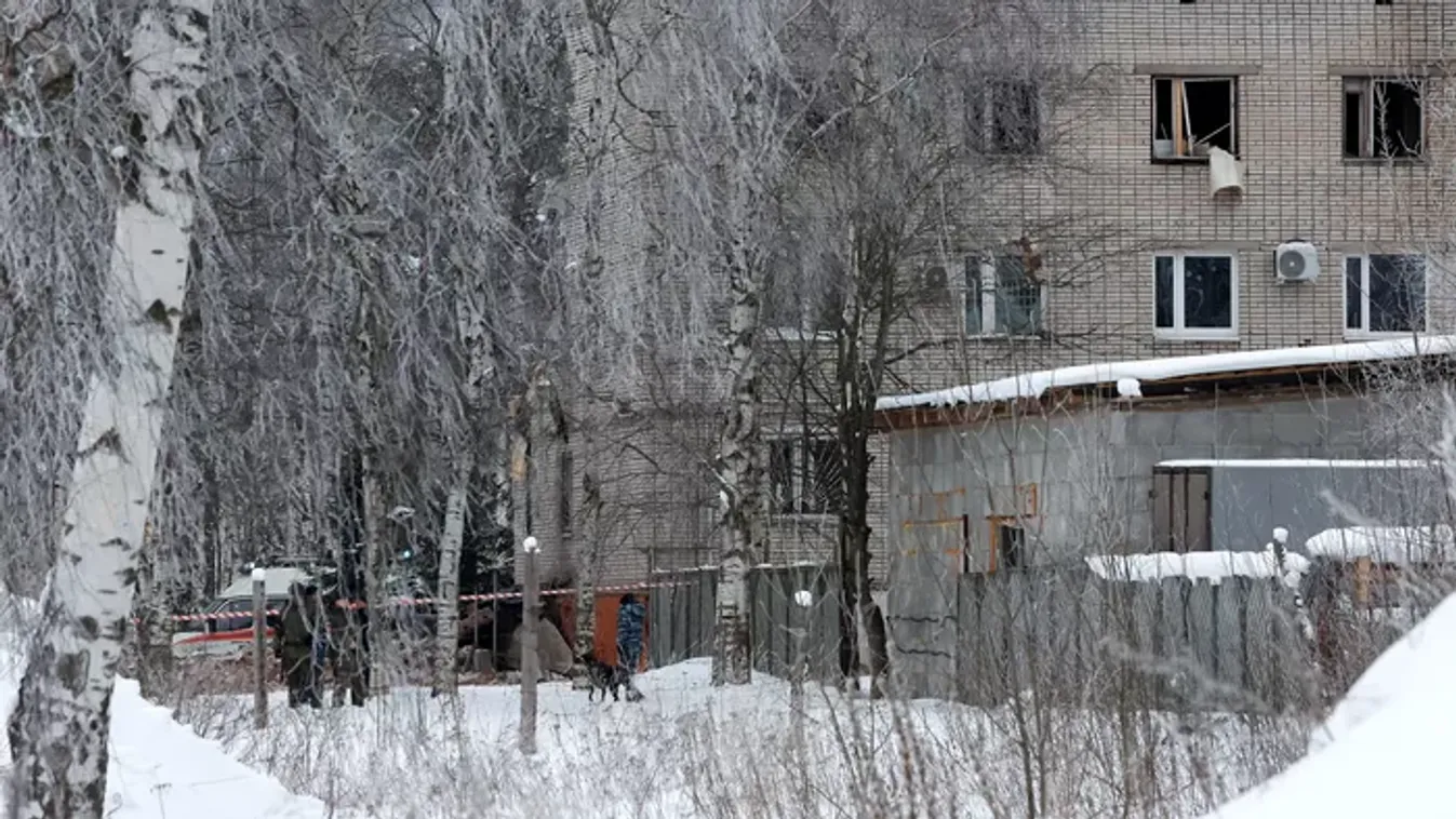 „Vegyen fel zajszűrő fejhallgatót, hogy ne hallja a bombázásokat” – így küldik haza a háborús Ukrajnába a menekülteket