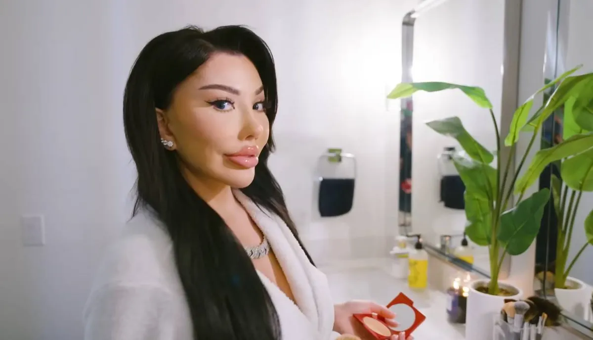 Stephanie évek során lett élő Barbie-baba. Most úgy érzi: ideje visszatérni egy kicsivel természetesebb külsőhöz 