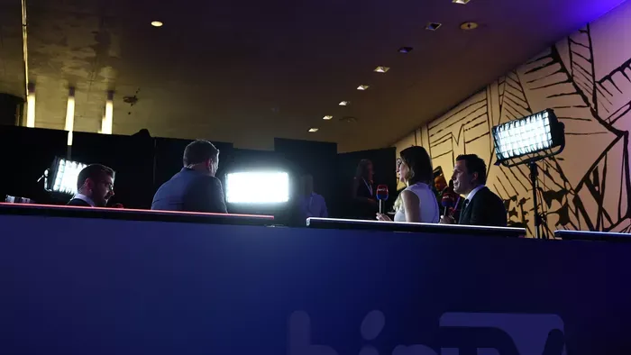 Telt ház várja Orbán Viktort a Várkert Bazárban